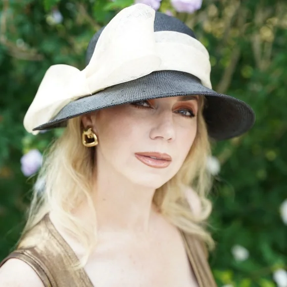 Hat - Picture 4 of 6